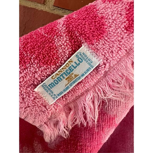 Vintage Handtowel - Picture 3 of 3